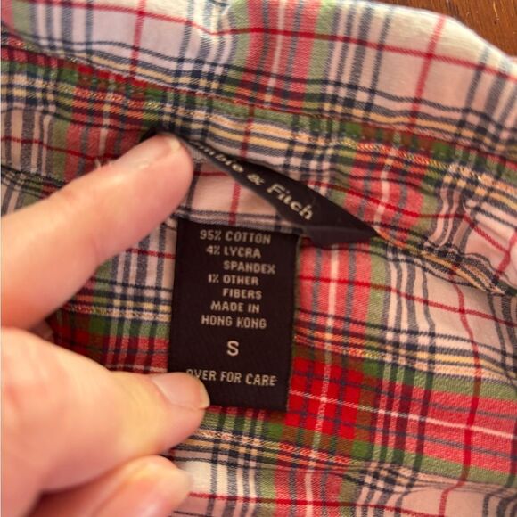 Abercrombie red plaid snap front long sleeve top size small 95 % cotton - Picture 3 of 11